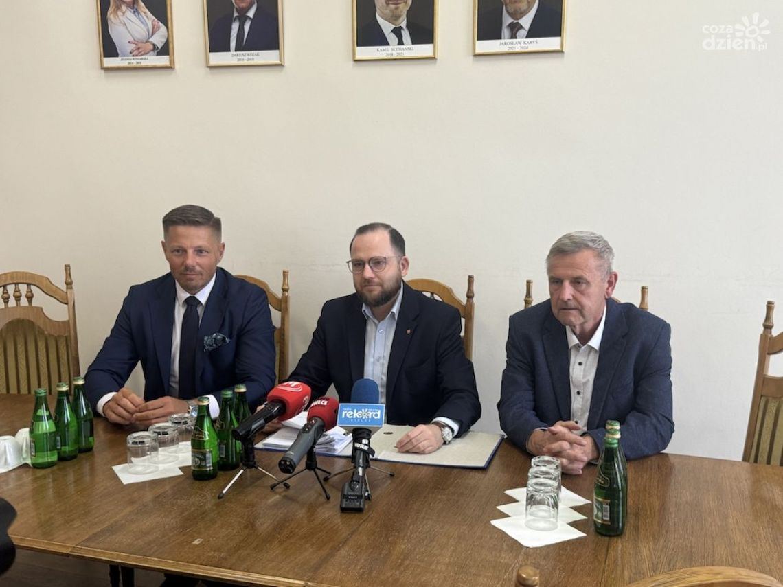 Kielecka Rada Miasta przygotowuje się do intensywnej sesji - nieruchomości, plaża nad zalewem i nocna sprzedaż alkoholu Kielecka Rada Miasta przygotowuje się do intensywnej sesji - nieruchomości, plaża nad zalewem i nocna sprzedaż alkoholu