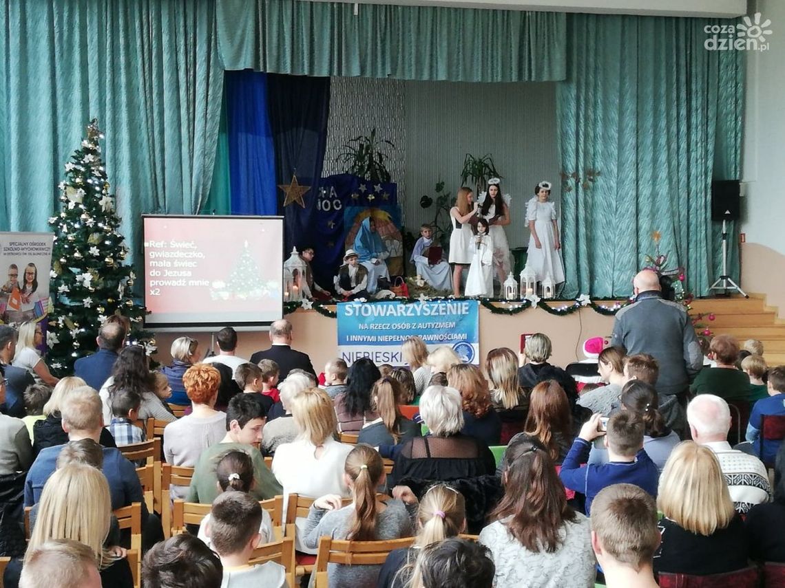 Kiermasz i jasełka uczniów SOSW