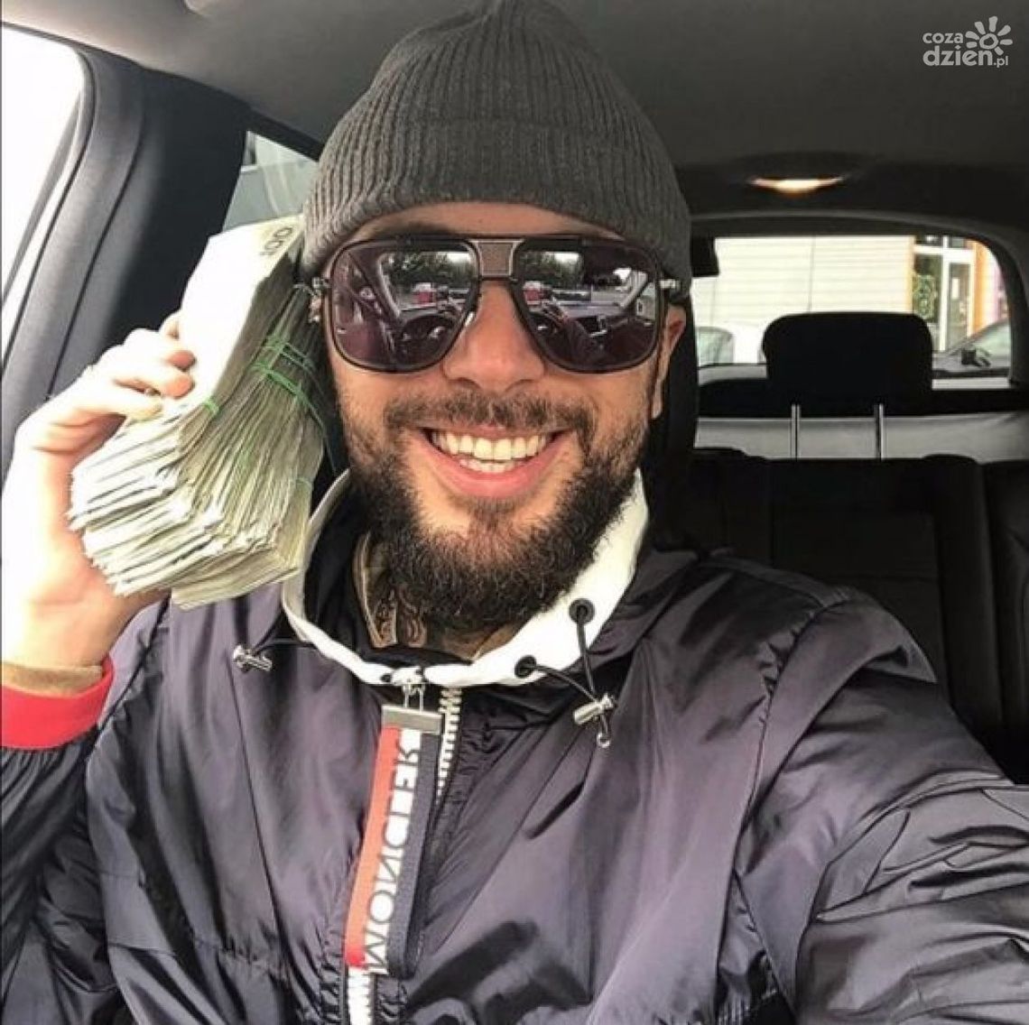 Kim jest Malik Montana, kontrowersyjny raper, który dał wczoraj koncert w jednym z kieleckich klubów?