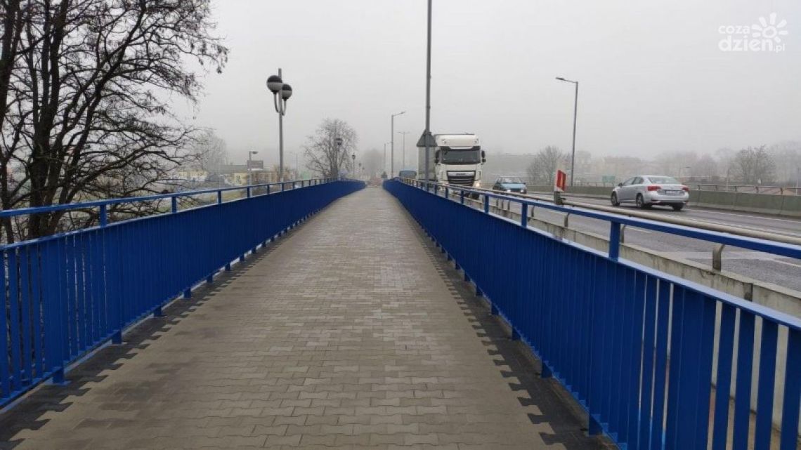 Kładka nad torami kolejowymi już wyremontowana Kładka nad torami kolejowymi już wyremontowana