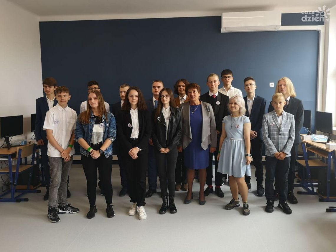 Klasa super informatyków rozpoczęła naukę Klasa super informatyków rozpoczęła naukę