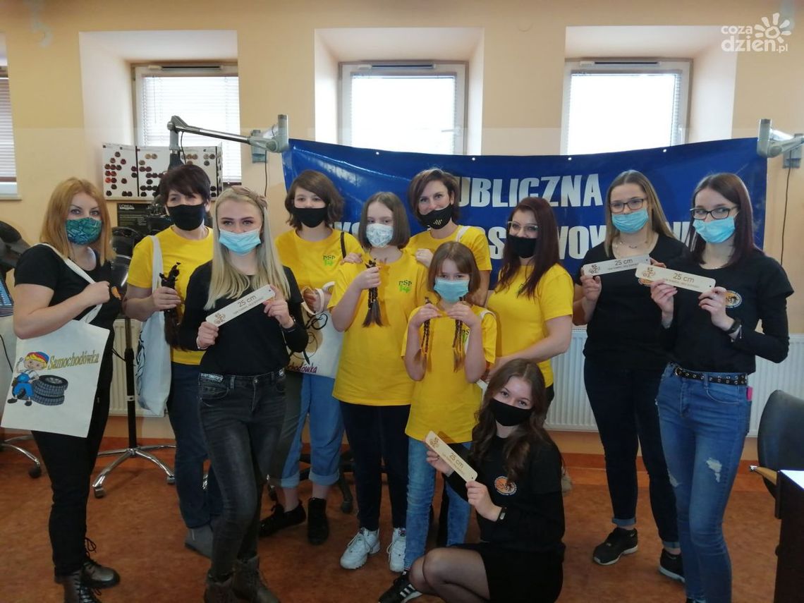 Kobiety kobietom podarowały cząstkę siebie Kobiety kobietom podarowały cząstkę siebie