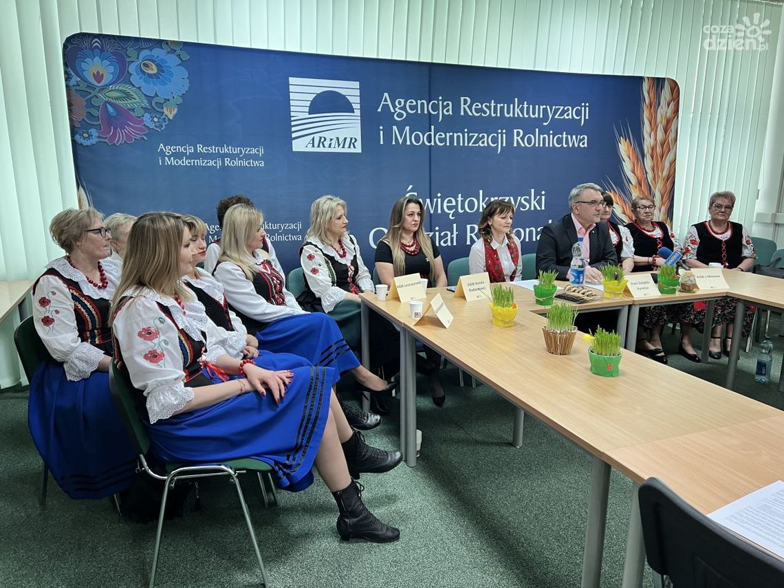 Koła Gospodyń Wiejskich mogą liczyć na nawet 10 tys. zł wsparcia z ARiMR Koła Gospodyń Wiejskich mogą liczyć na nawet 10 tys. zł wsparcia z ARiMR