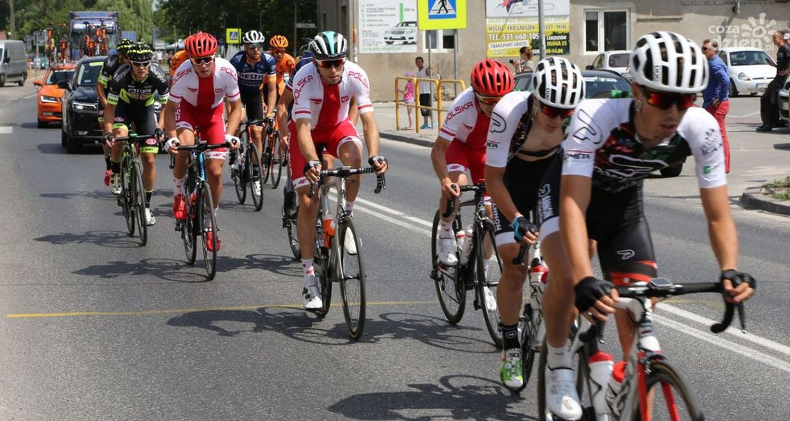 Kolarskie święto na ostrowieckim Rynku Kolarskie święto na ostrowieckim Rynku