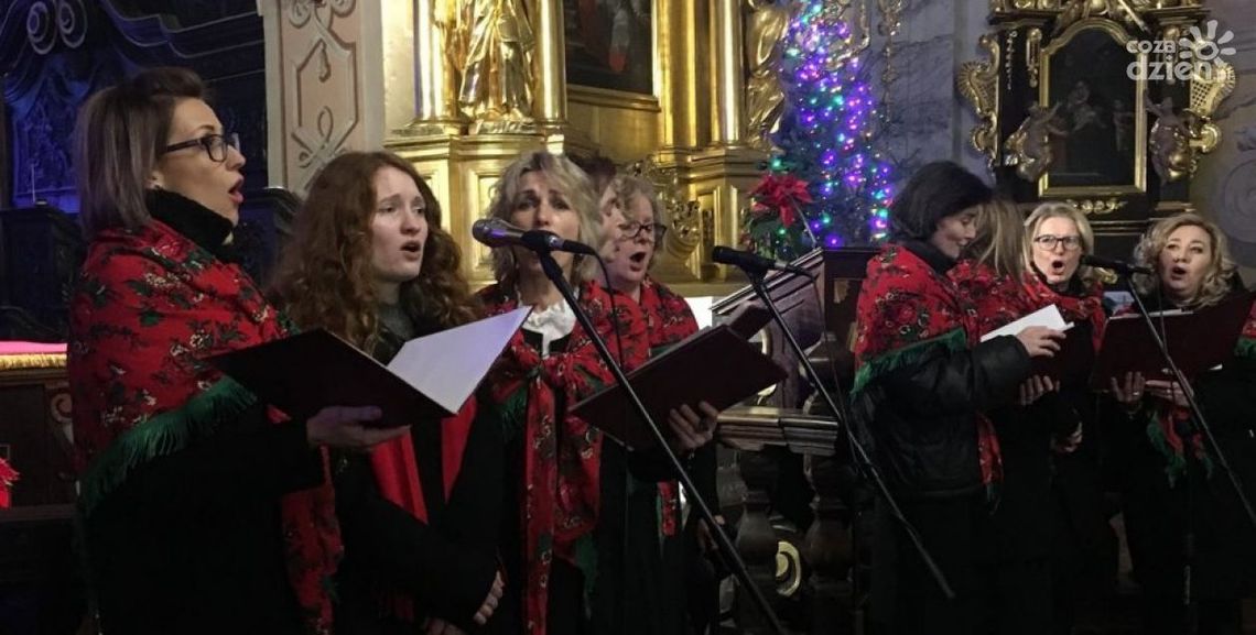 Kolędowanie w kolegiacie Kolędowanie w kolegiacie