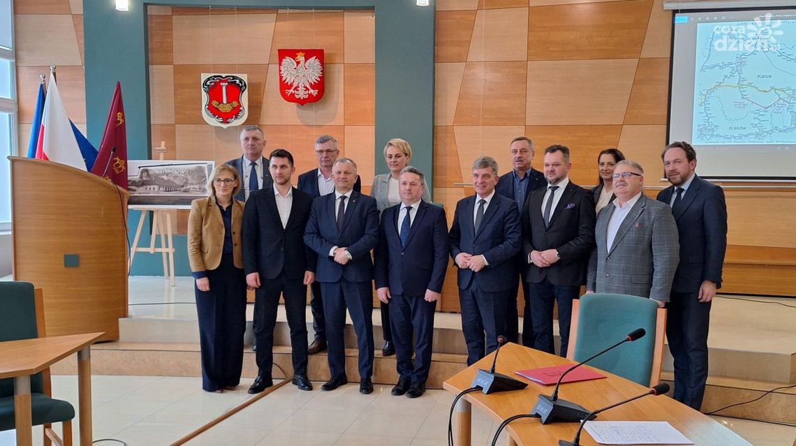 Kolej wróci do Staszowa? Samorząd województwa deklaruje gotowość, problemem infrastruktura Kolej wróci do Staszowa? Samorząd województwa deklaruje gotowość, problemem infrastruktura