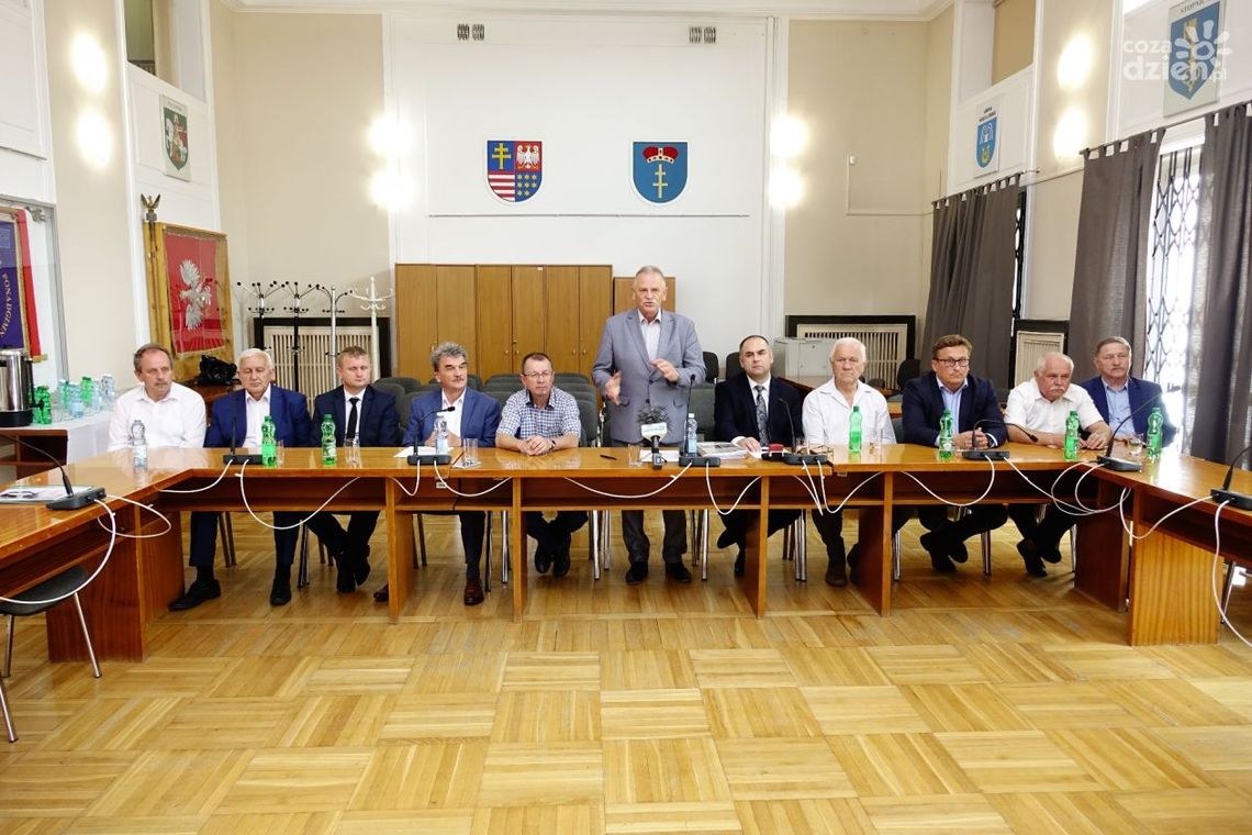 Kolejne drogi w powiecie buskim przejdą remonty i modernizacje Kolejne drogi w powiecie buskim przejdą remonty i modernizacje