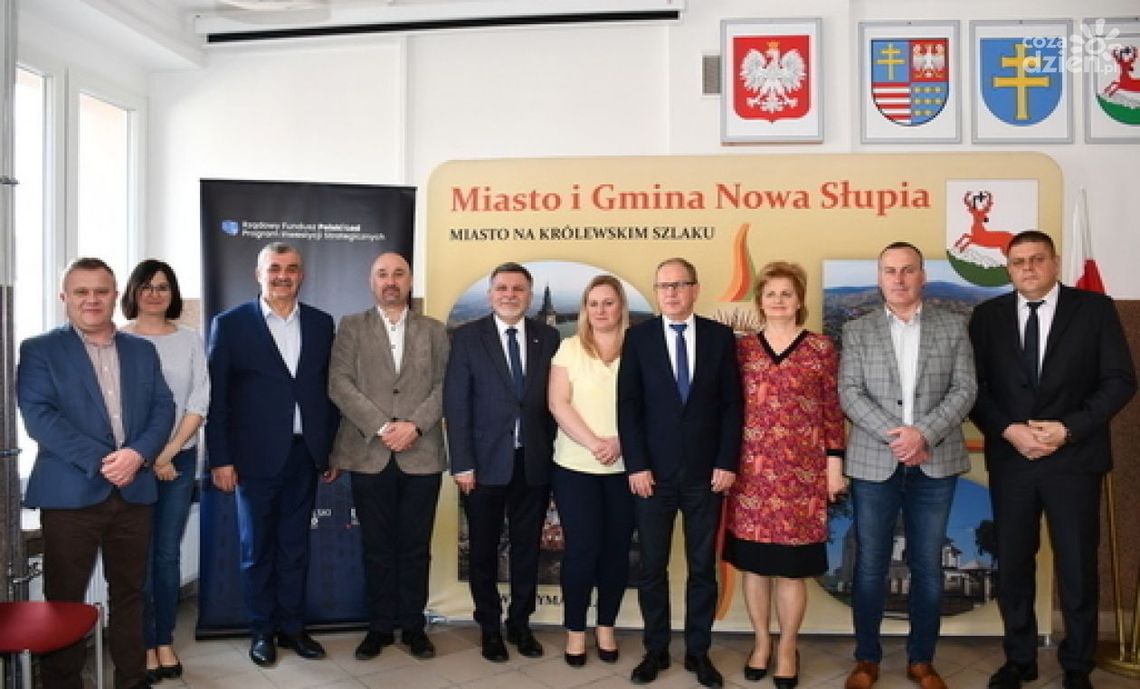 Kolejne inwestycje w ramach Programu Inwestycji Strategicznych oraz funduszy europejskich Kolejne inwestycje w ramach Programu Inwestycji Strategicznych oraz funduszy europejskich