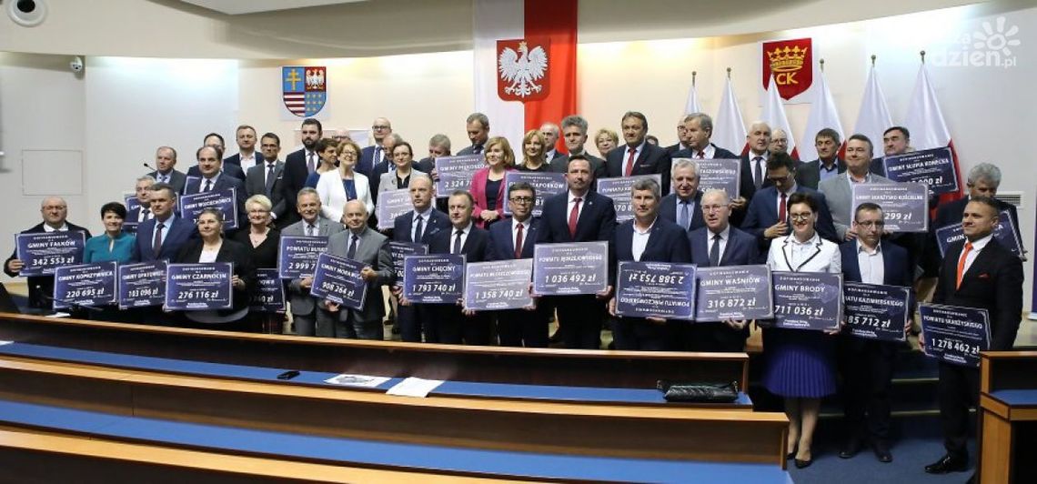 Kolejne rządowe promesy na drogi Kolejne rządowe promesy na drogi