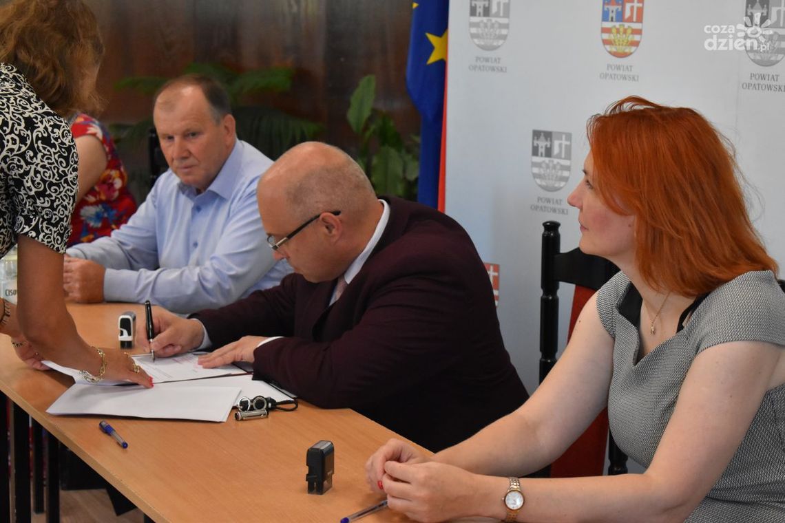 Kolejne środki z PFRON dla powiatu opatowskiego