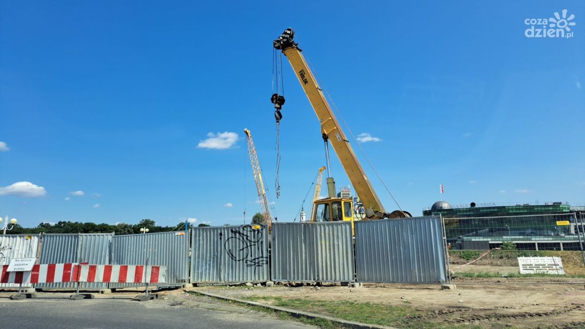 Kolejne utrudnienia na DW 754 w Ostrowcu Kolejne utrudnienia na DW 754 w Ostrowcu