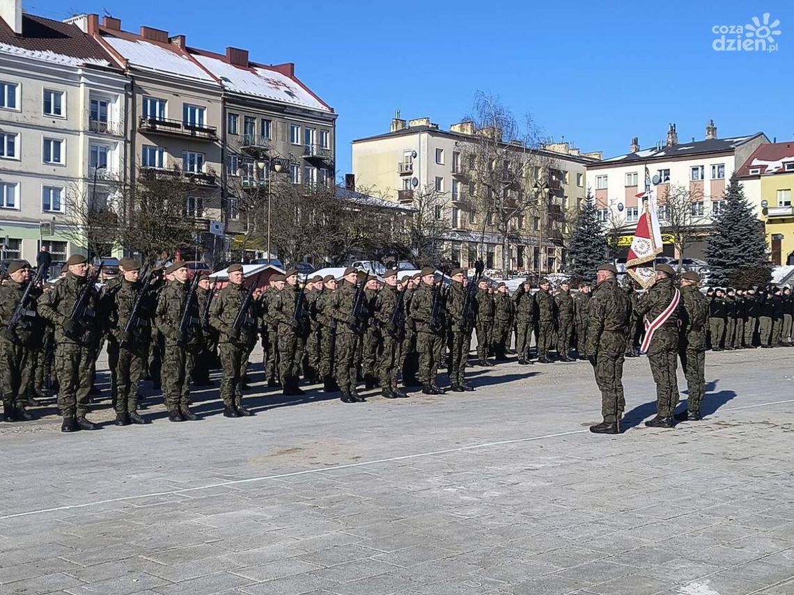 Kolejni żołnierze zasilili szeregi 10. Świętokrzyskiej Brygady Obrony Terytorialnej Kolejni żołnierze zasilili szeregi 10. Świętokrzyskiej Brygady Obrony Terytorialnej