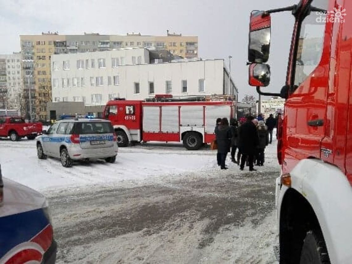 Kolejny alarm bombowy w ostrowieckiej "skarbówce" Kolejny alarm bombowy w ostrowieckiej "skarbówce"
