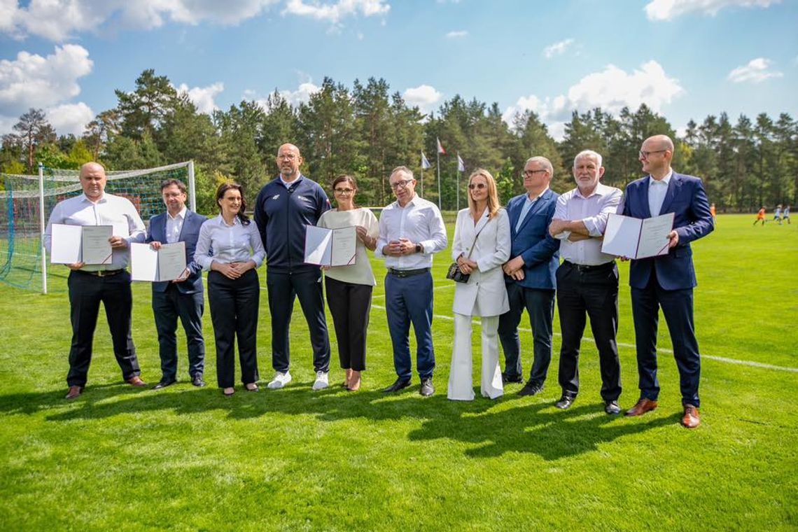 Kolejny krok w rozwoju sportowej infrastruktury Ostrowca