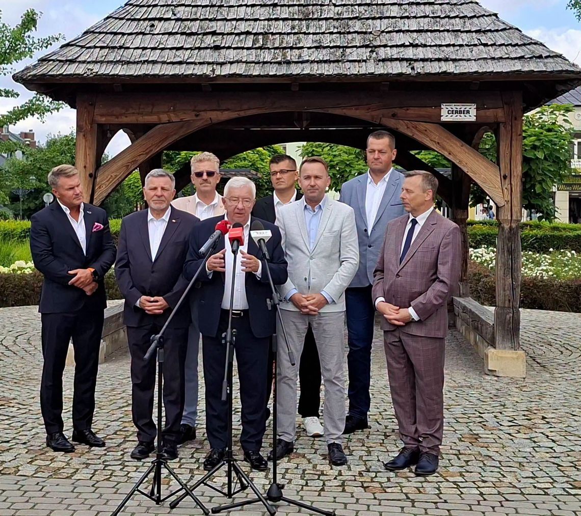 Koleżeński Sąd Dyscyplinarny zdecydował. Kryj, Lipiec i Cieślak poza PiS Koleżeński Sąd Dyscyplinarny zdecydował. Kryj, Lipiec i Cieślak poza PiS