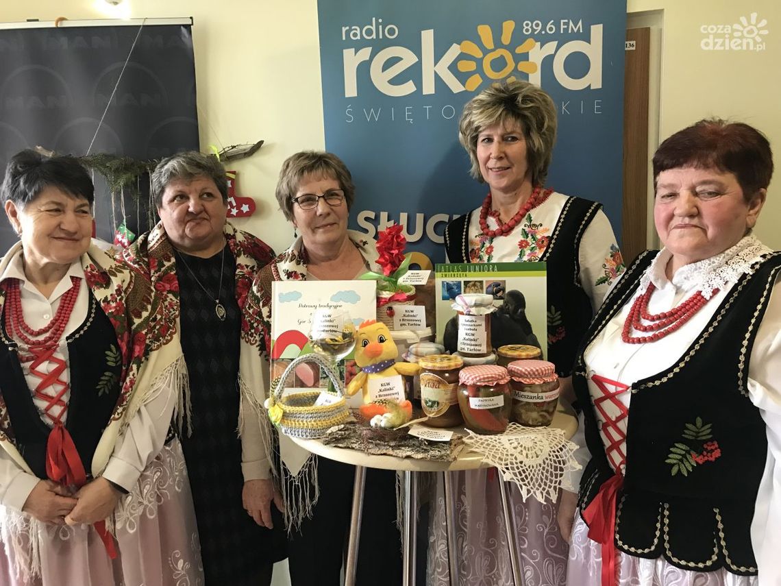 Koło Gospodyń Wiejskich z Brzozowej zbiera pieniądze dla chorego Szymka Koło Gospodyń Wiejskich z Brzozowej zbiera pieniądze dla chorego Szymka