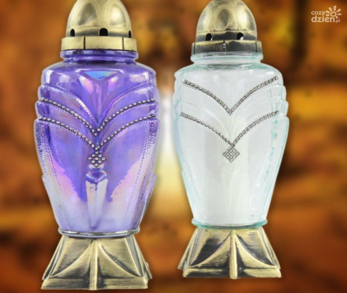 Kolorowo, brokatowo - nowa moda na cmentarzach Kolorowo, brokatowo - nowa moda na cmentarzach