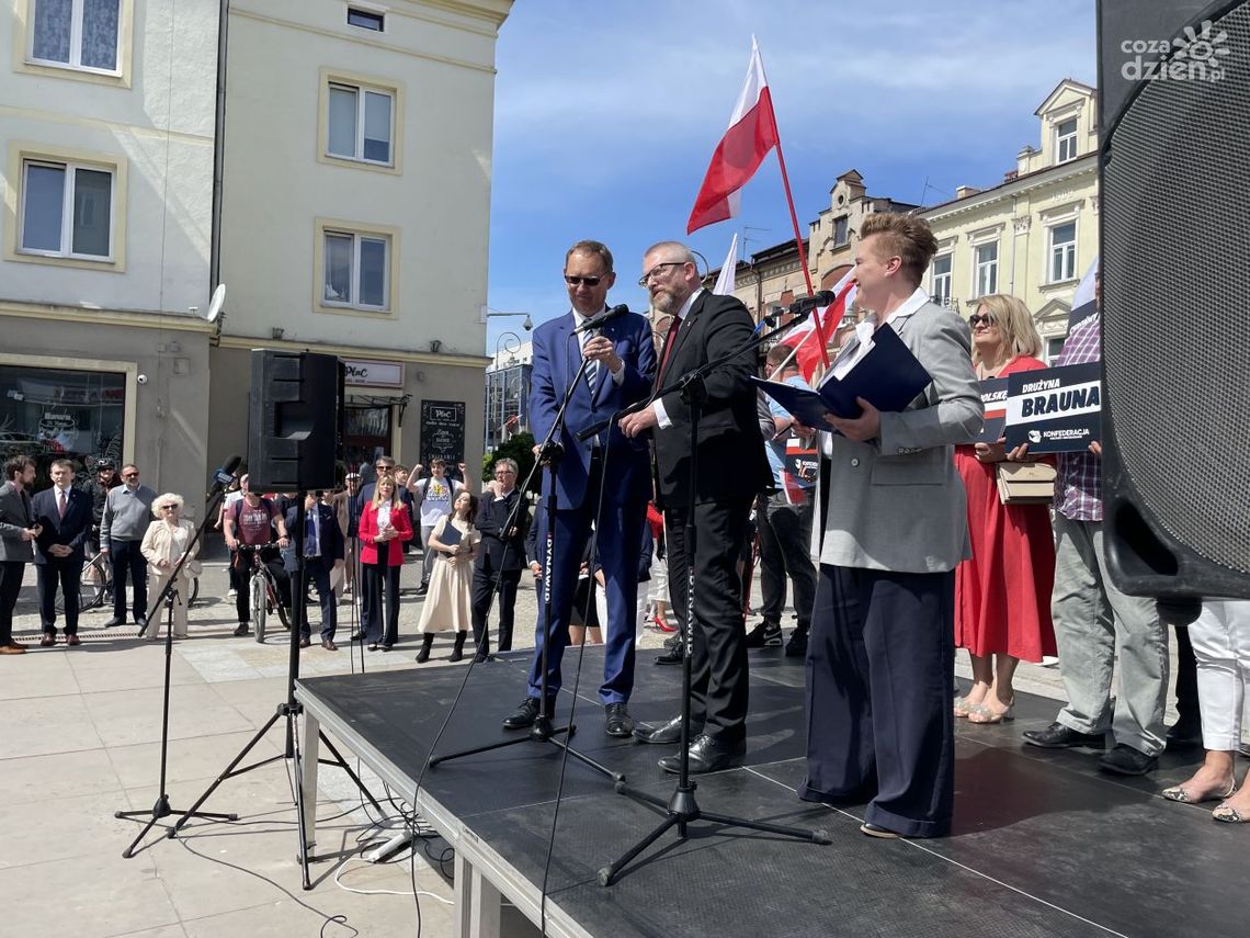 Konfederacja rozpoczęła swoją kampanię do Europarlamentu Konfederacja rozpoczęła swoją kampanię do Europarlamentu