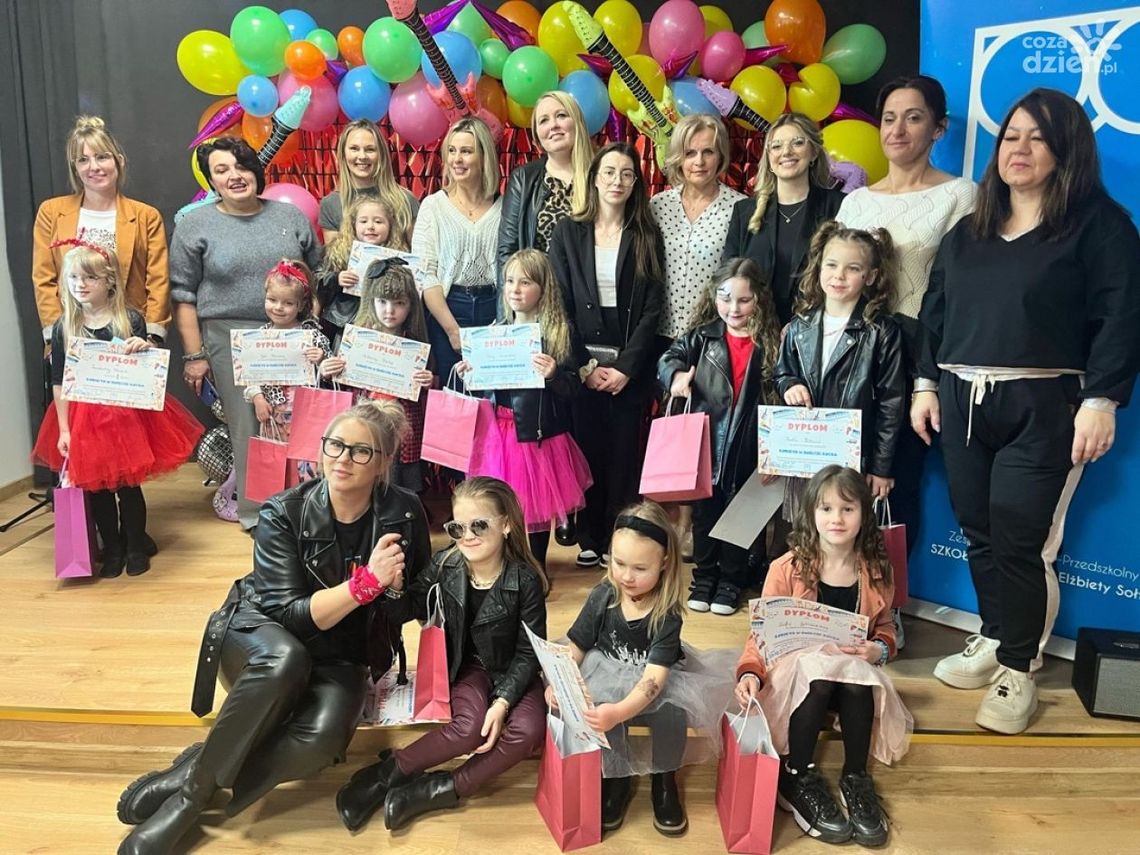 Konkurs "Kobieta w Świecie Rocka" w Ostrowcu Świętokrzyskim Konkurs "Kobieta w Świecie Rocka" w Ostrowcu Świętokrzyskim