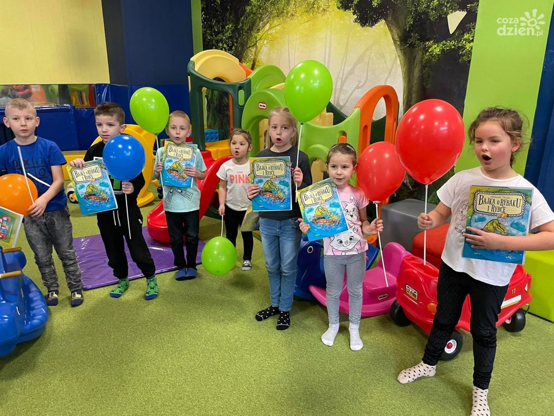 Konkurs na karmnik dla ptaków rozstrzygnięty Konkurs na karmnik dla ptaków rozstrzygnięty