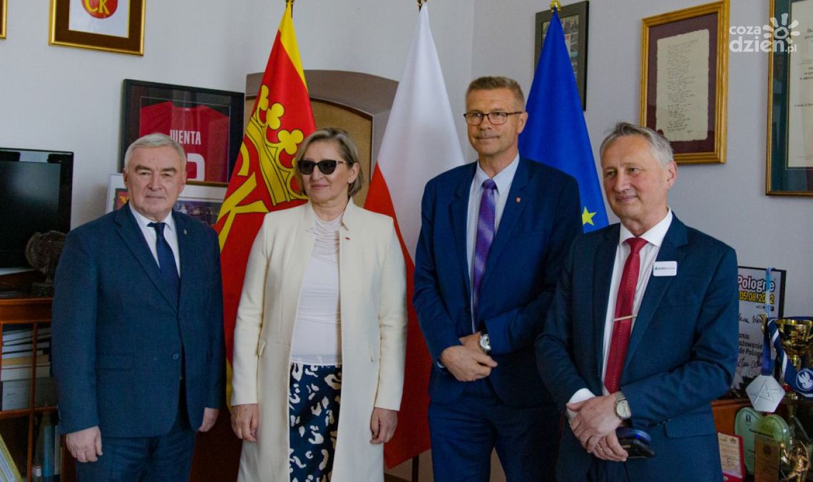 Konsul Generalny Republiki Słowackiej w Krakowie z wizytą w regionie Konsul Generalny Republiki Słowackiej w Krakowie z wizytą w regionie