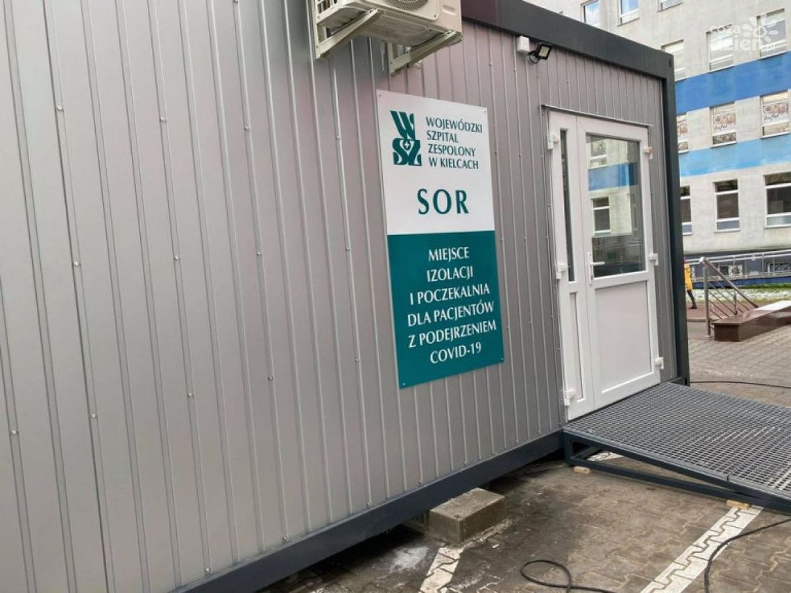 Kontenery zastąpią namioty - nowe izolatorium przed WSZ w Kielcach