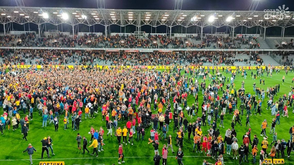 Korona wraca do ekstraklasy! Bohaterem Jacek Kiełb Korona wraca do ekstraklasy! Bohaterem Jacek Kiełb