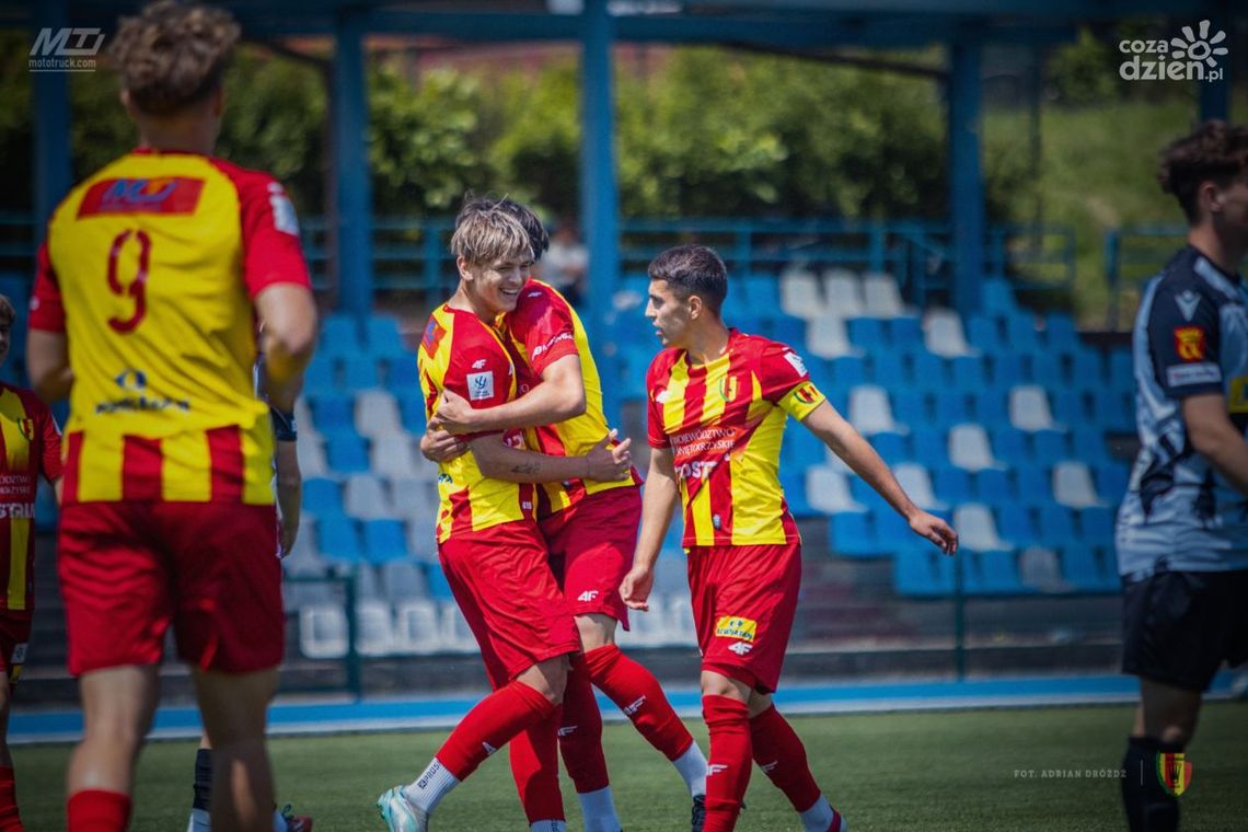 Korona z trzecią seniorską drużyną w sezonie 2025/26 Korona z trzecią seniorską drużyną w sezonie 2025/26