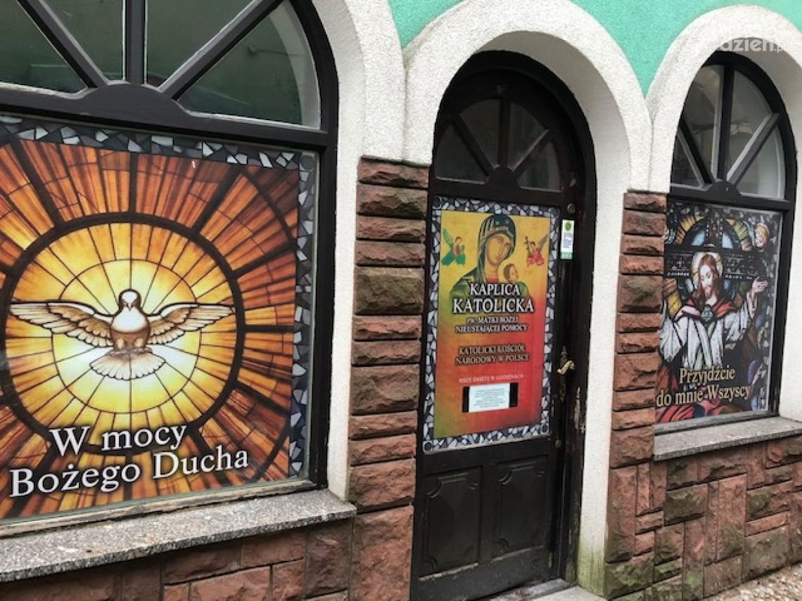 Kościół w centrum Ostrowca Kościół w centrum Ostrowca