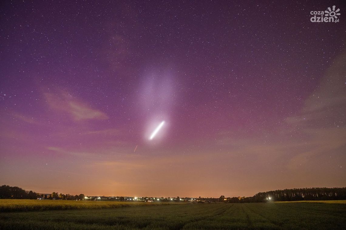 KOSMICZNY WIR NAD POLSKĄ! Falcon 9 i nieziemskie show na niebie już dziś w nocy