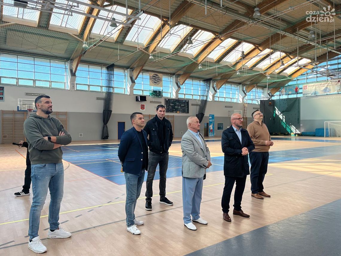 Krzysztof Lijewski i Michał Jurecki promowali piłkę ręczną w Skarżysku-Kamiennej Krzysztof Lijewski i Michał Jurecki promowali piłkę ręczną w Skarżysku-Kamiennej