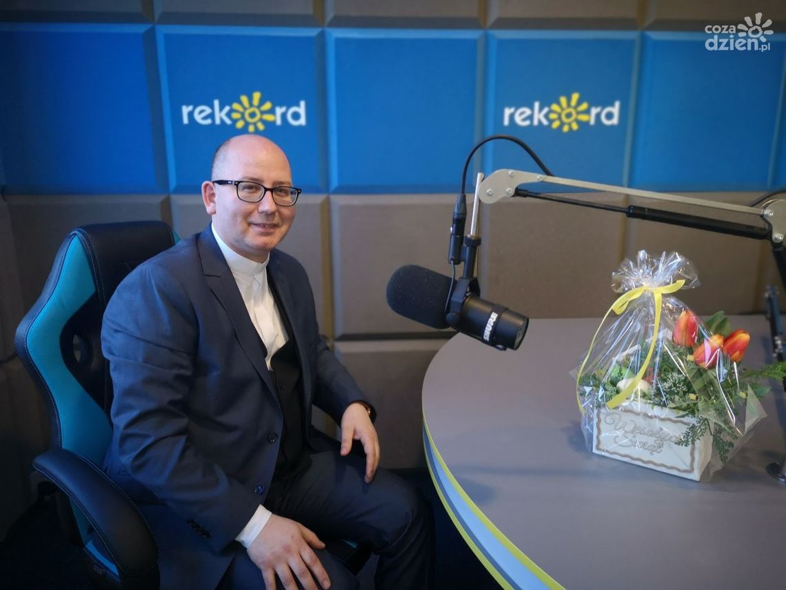 Ks. dr R.Utnik: W Wielki Czwartek rozpoczyna się Triduum Paschalne Ks. dr R.Utnik: W Wielki Czwartek rozpoczyna się Triduum Paschalne