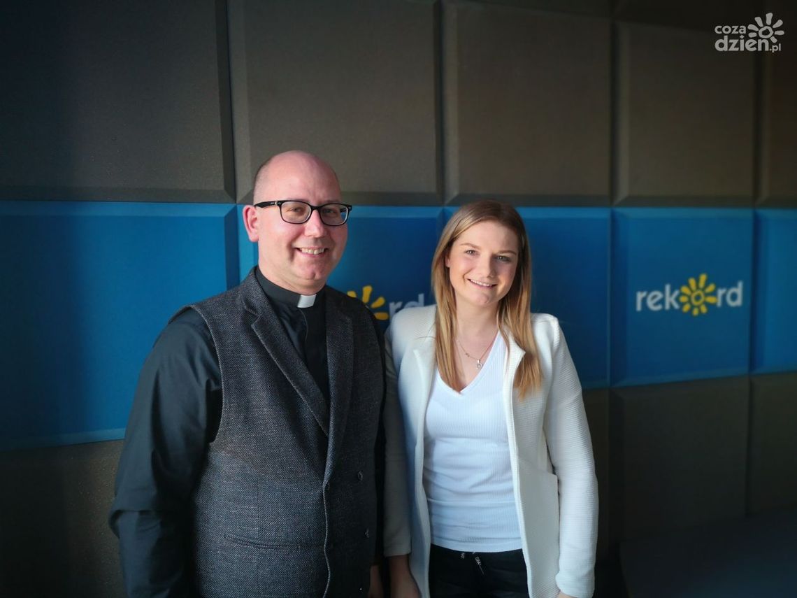 Ks. R. Utnik, K. Michałek: Trwa rekrutacja do Liceum Katolickiego Ks. R. Utnik, K. Michałek: Trwa rekrutacja do Liceum Katolickiego