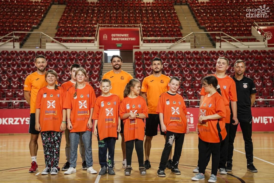 KSZO 1929 Ostrowiec Świętokrzyski uruchamia projekty dla dzieci i młodzieży KSZO 1929 Ostrowiec Świętokrzyski uruchamia projekty dla dzieci i młodzieży