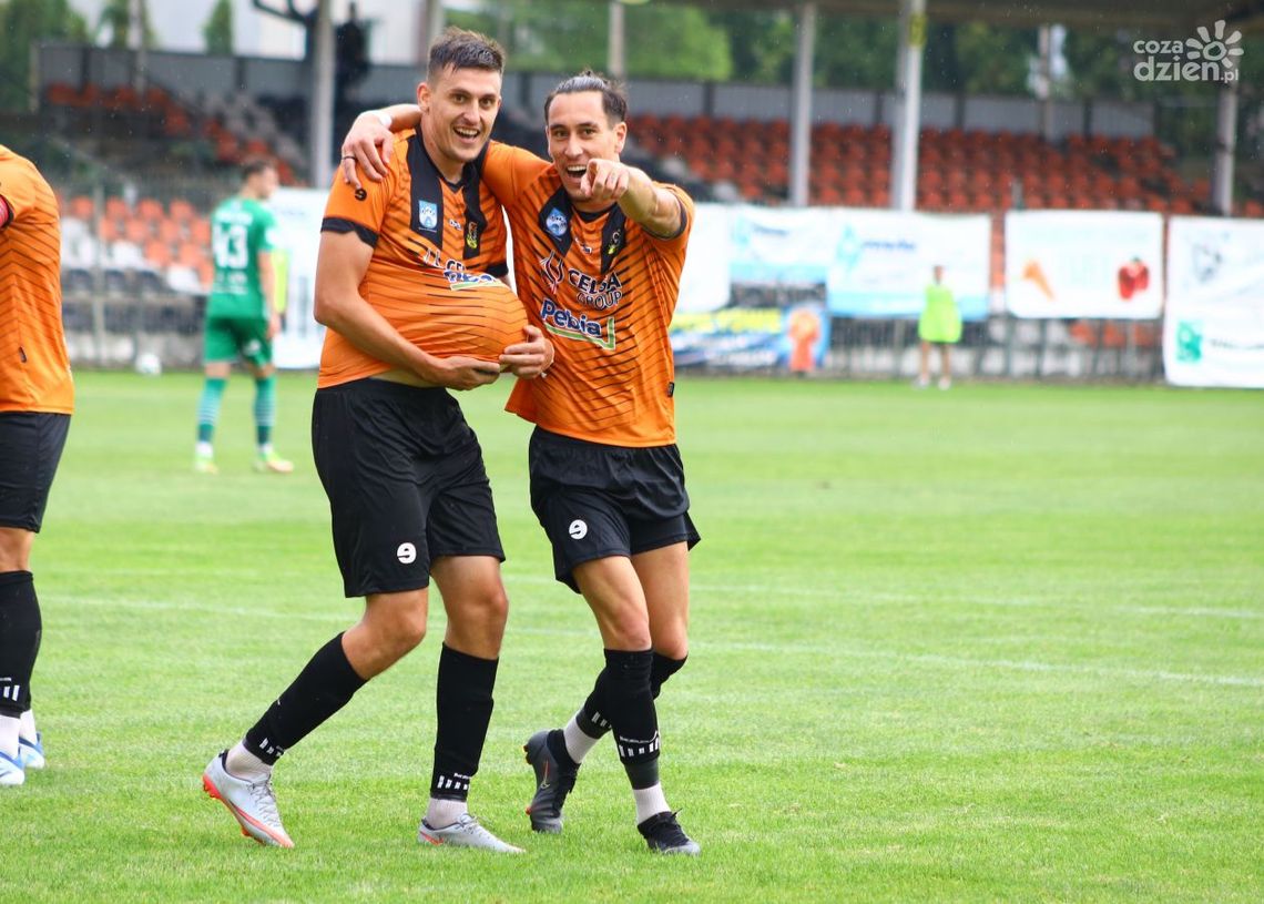 KSZO lepsze od Wisłoki - bramka z połowy boiska