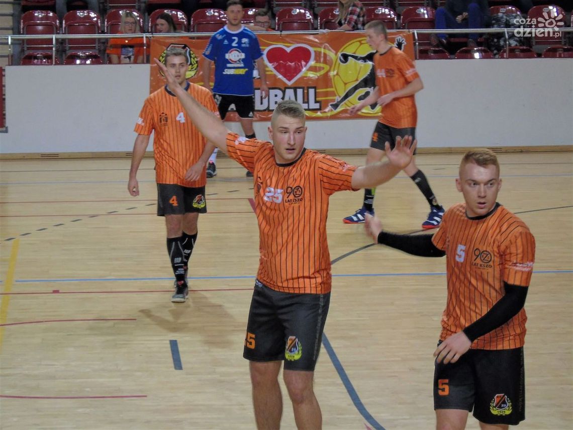 KSZO ODLEWANIA - dziesięć minut bez bramki KSZO ODLEWANIA - dziesięć minut bez bramki