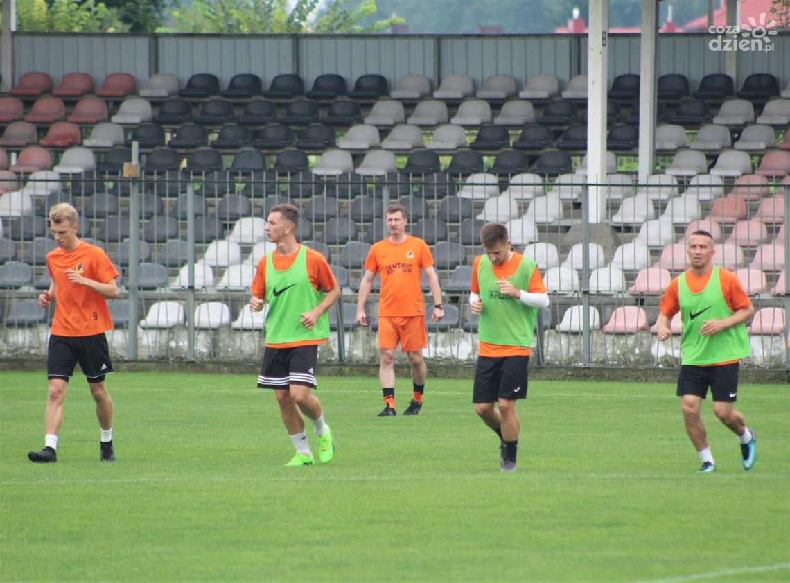 KSZO pod wodzą Majaka wygrywa z beniaminkiem