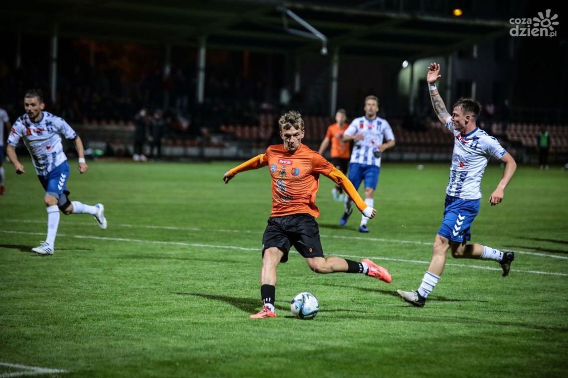 KSZO z kolejną wygraną przy Świętokrzyskiej KSZO z kolejną wygraną przy Świętokrzyskiej