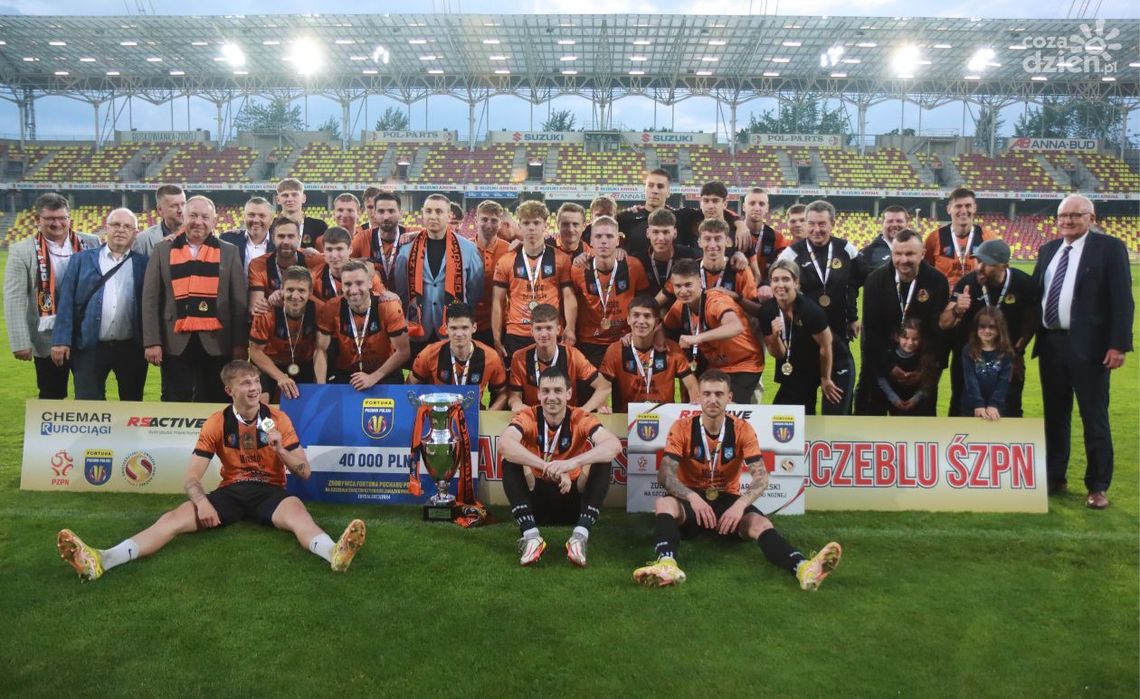 KSZO z pucharem KSZO z pucharem