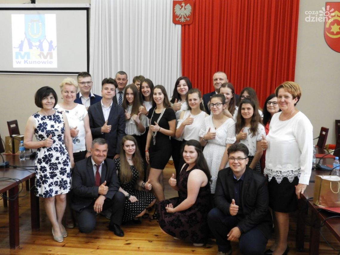 Kunów ma nową Młodzieżową Radę Miejską Kunów ma nową Młodzieżową Radę Miejską
