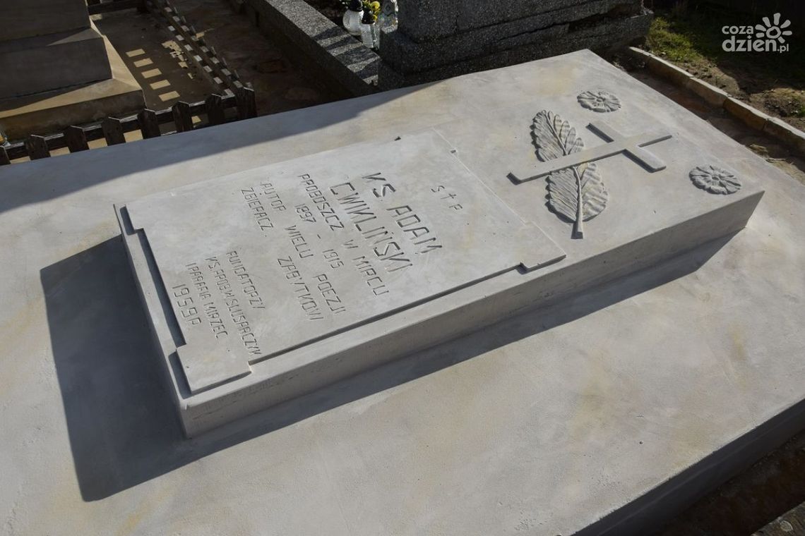 Kwesta na mirzeckim cmentarzu Kwesta na mirzeckim cmentarzu