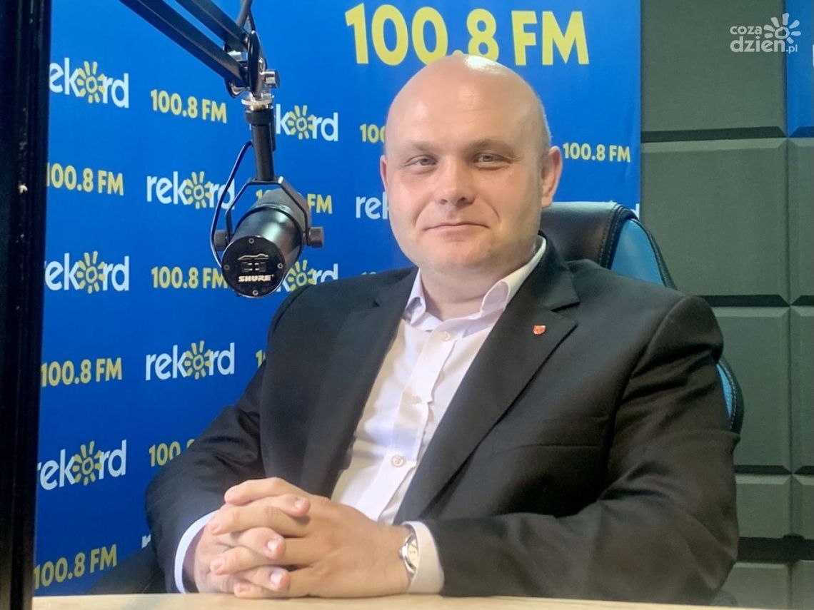 Ł.Baratyński: Po pielęgniarstwie niekoniecznie musisz pracować w szpitalu Ł.Baratyński: Po pielęgniarstwie niekoniecznie musisz pracować w szpitalu