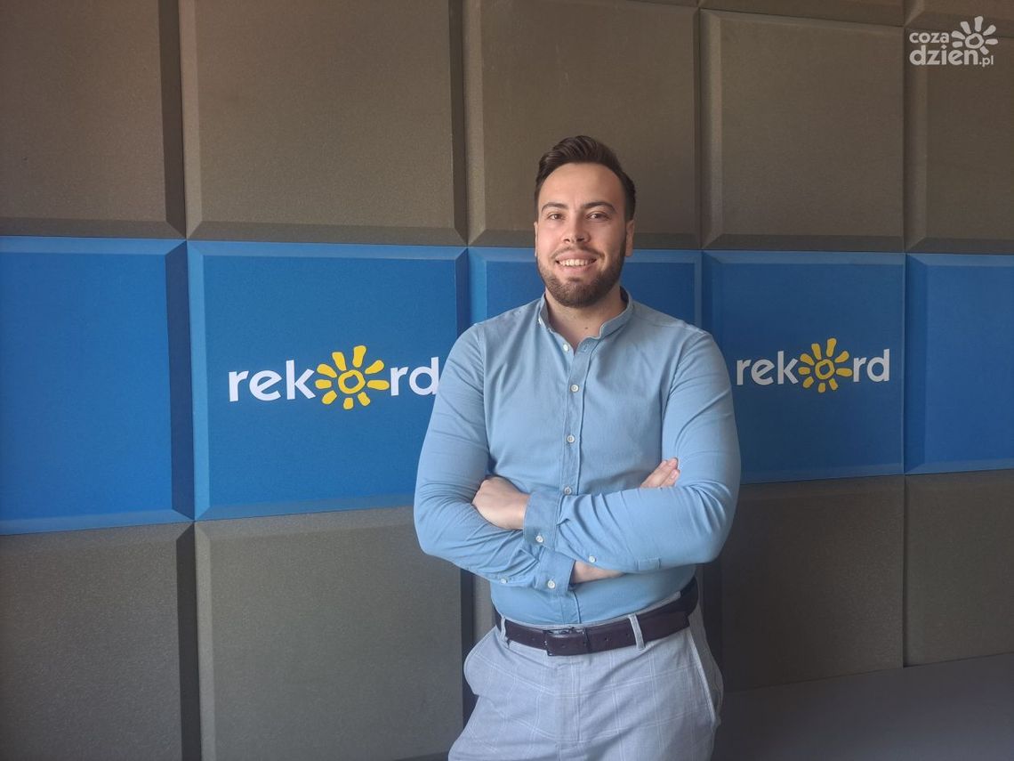 Ł. Sarna: Nowa wersja programu "Czystego Powietrza Plus" daje nowe korzyści beneficjentom
Ł. Sarna: Nowa wersja programu "Czystego Powietrza Plus" daje nowe korzyści beneficjentom