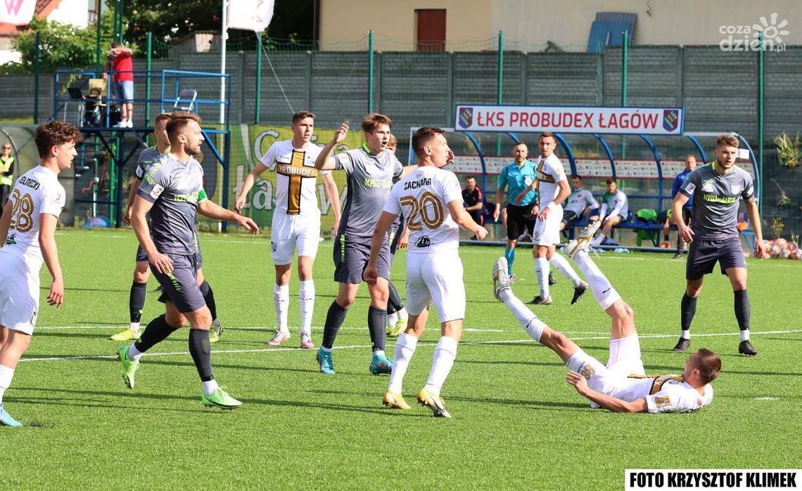 Łagów dogonił Siarkę 