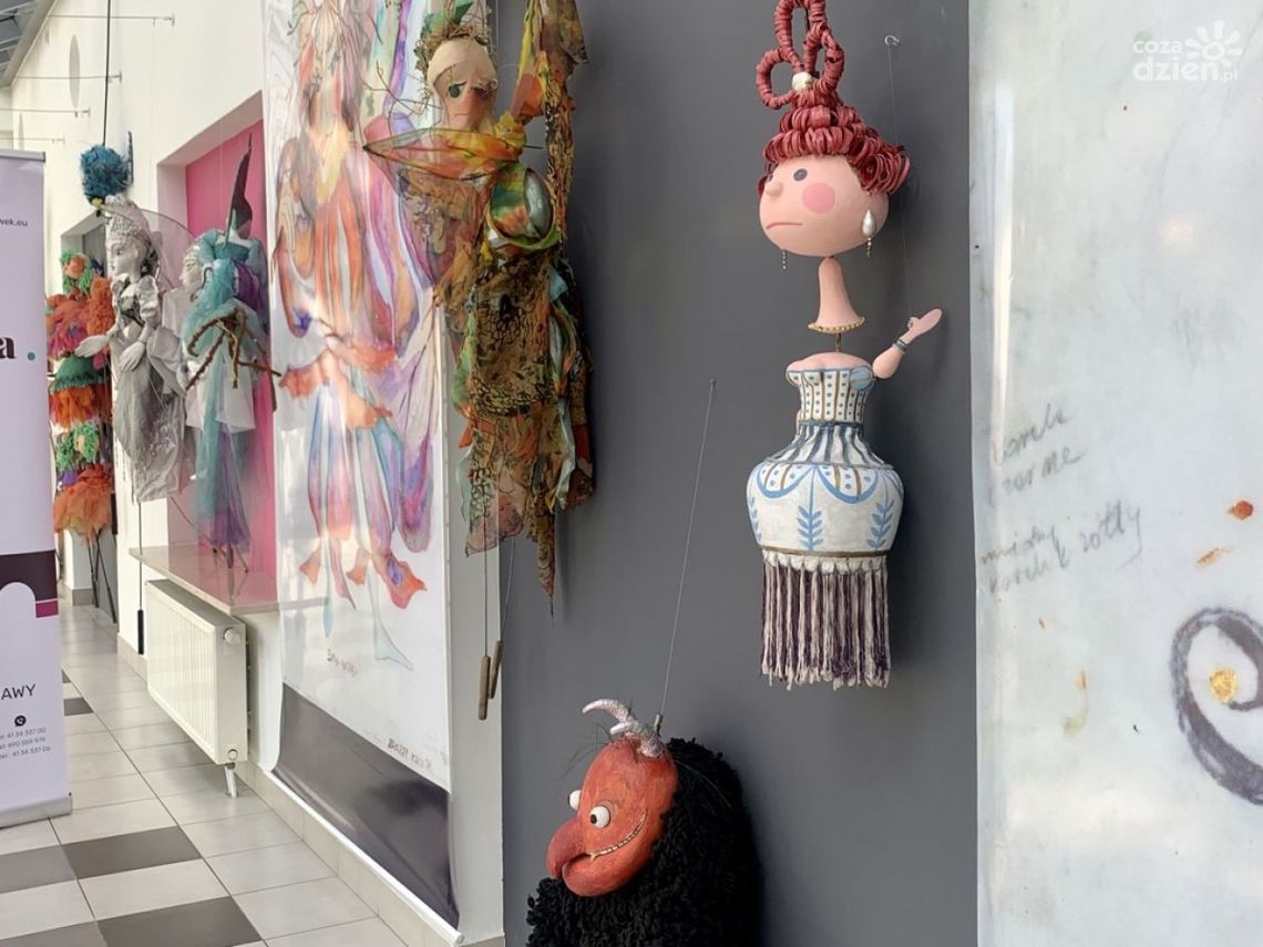 "Lalki na wolności" w Muzeum Zabawek i Zabawy w Kielcach "Lalki na wolności" w Muzeum Zabawek i Zabawy w Kielcach