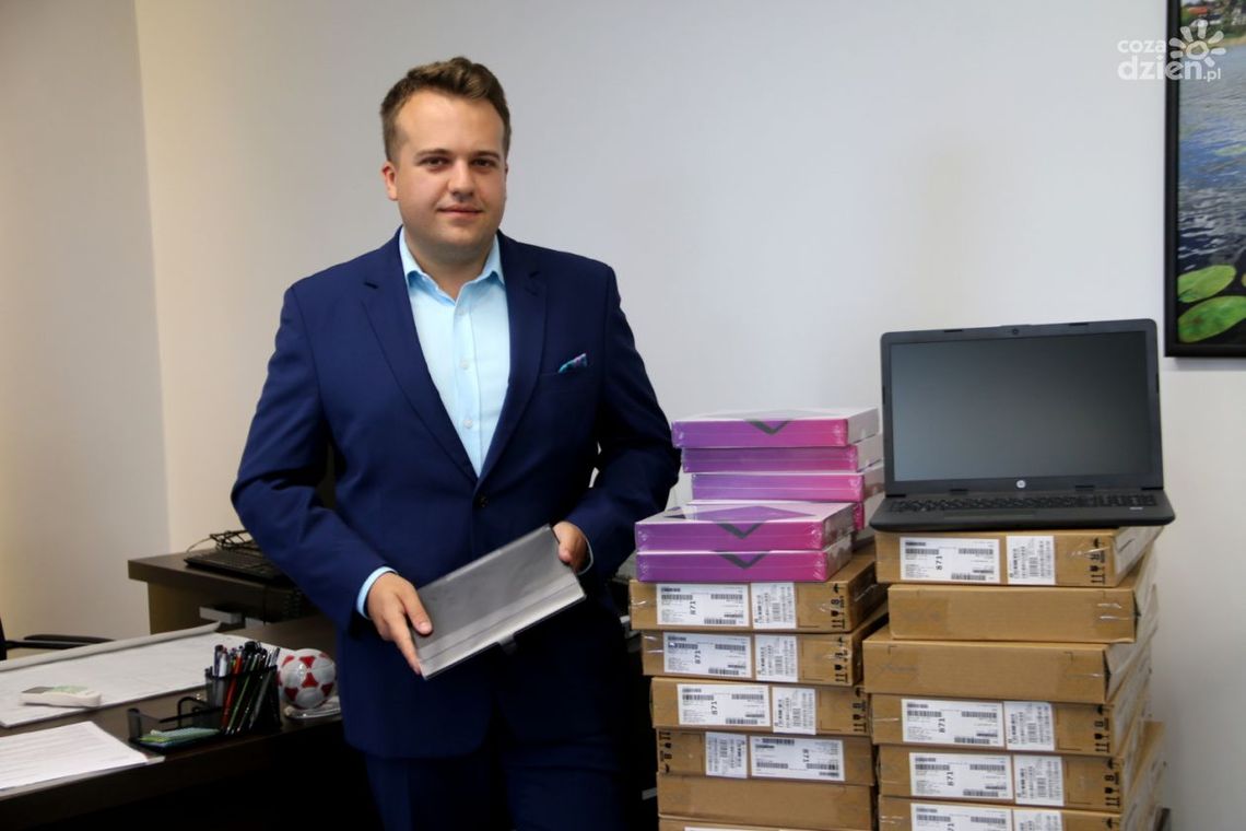 Laptopy i tablety dla starachowickich szkół Laptopy i tablety dla starachowickich szkół