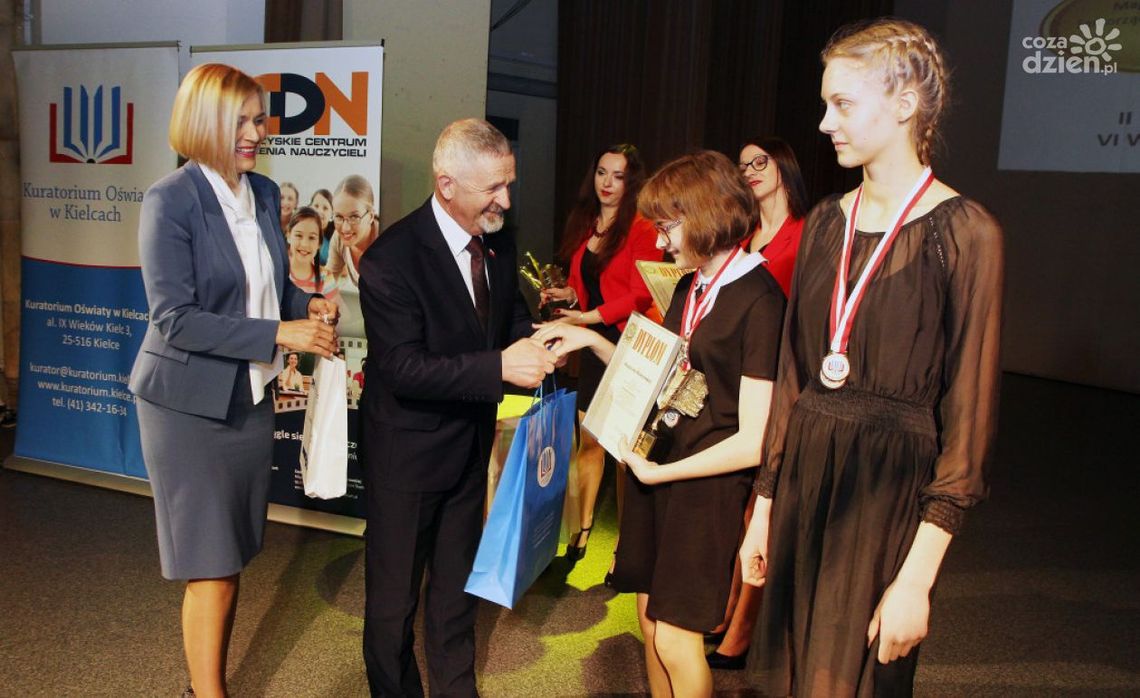 Laureaci konkursów przedmiotowych nagrodzeni Laureaci konkursów przedmiotowych nagrodzeni