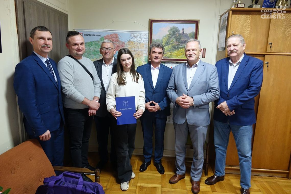 Lena Matuszewska najlepiej promowała powiat buski Lena Matuszewska najlepiej promowała powiat buski