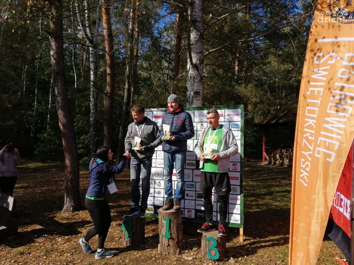 "Leśne" medale i statuetki dla najszybszych "Leśne" medale i statuetki dla najszybszych