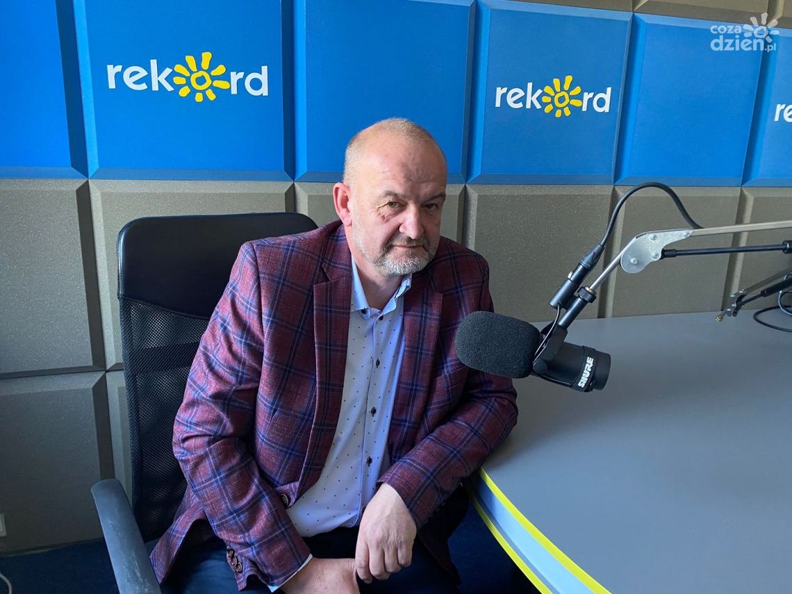 Leszek Wołowiec: Segregację śmieci nie powinniśmy traktować jako uciążliwy obowiązek
Leszek Wołowiec: Segregację śmieci nie powinniśmy traktować jako uciążliwy obowiązek